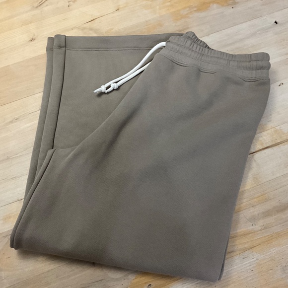 JENNI KAYNE MARINA SWEATPANTS NWOT/ BRAND NEW - Picture 8 of 9